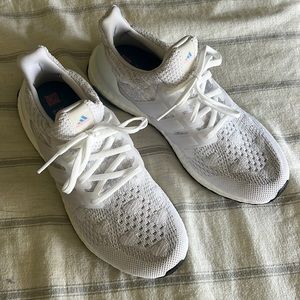 Adidas Women’s Ultraboost 5.0 DNA GX4106 Size 10